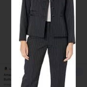 Le suit - pinstripe suit, New !!!!